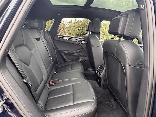 Used Porsche Macan 2020 for sale - 75653163: Photo 17