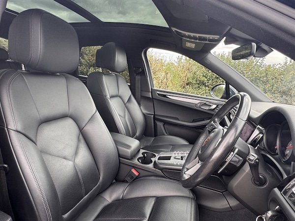 Used Porsche Macan 2020 for sale - 75653163: Photo 8