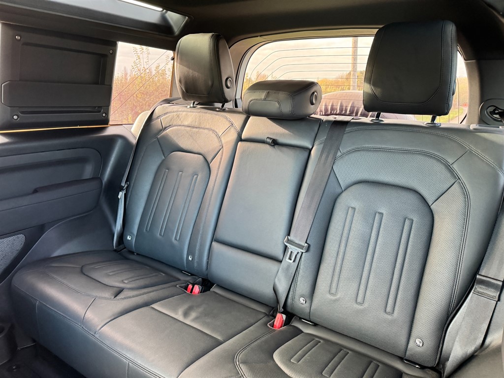 Used Land Rover Defender 2021 for sale - 76652886: Photo 14