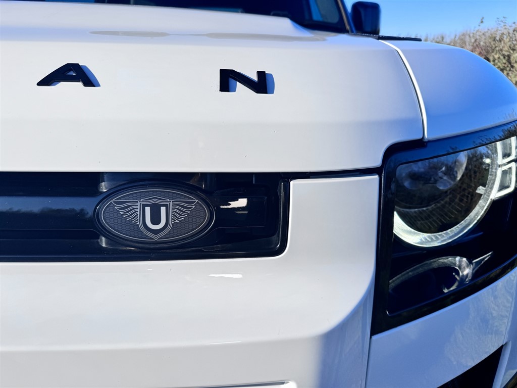 Used Land Rover Defender 2021 for sale - 76652886: Photo 24