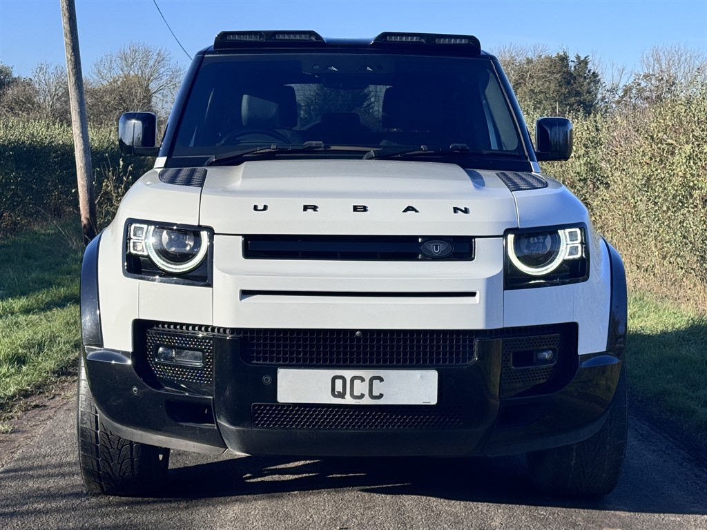 Used Land Rover Defender 2021 for sale - 76652886: Photo 3