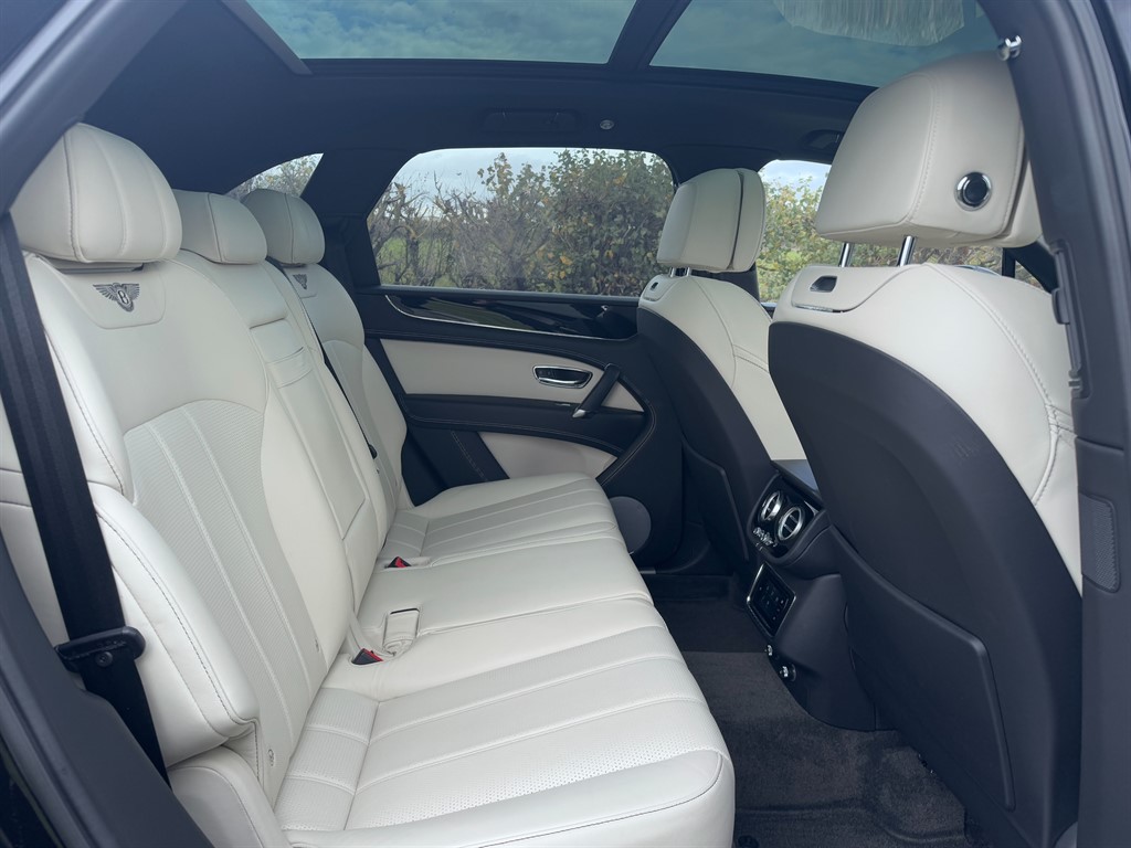 Used Bentley Bentayga 2019 for sale - 76466634: Photo 17