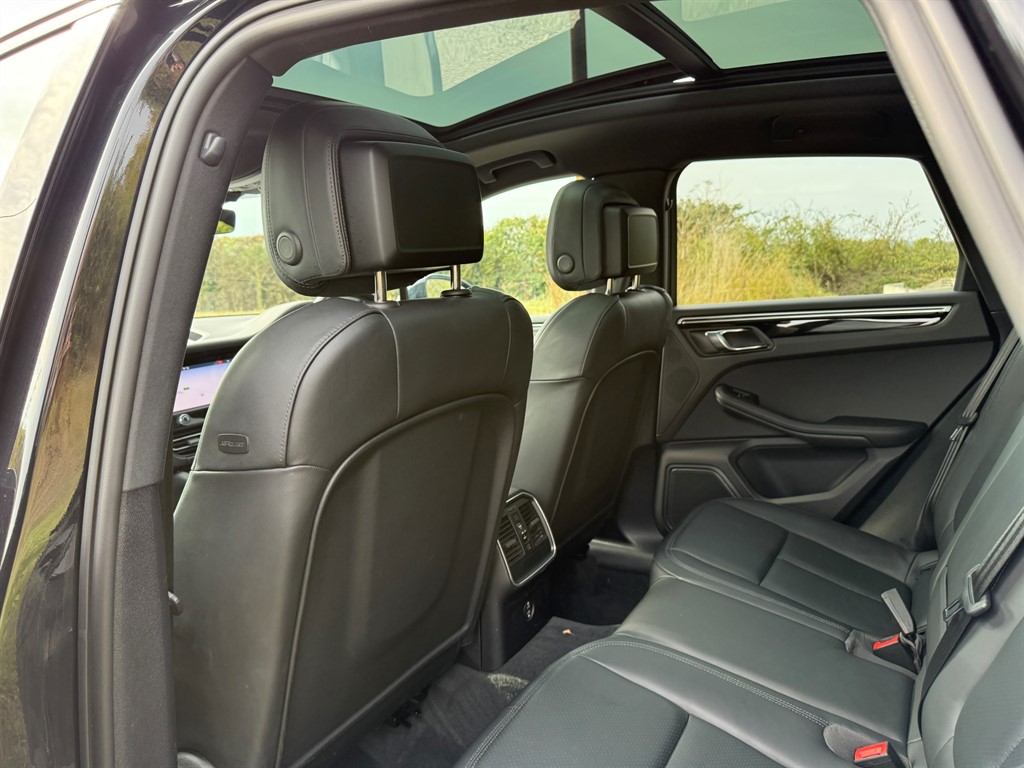 Used Porsche Macan 2022 for sale - 76131019: Photo 15