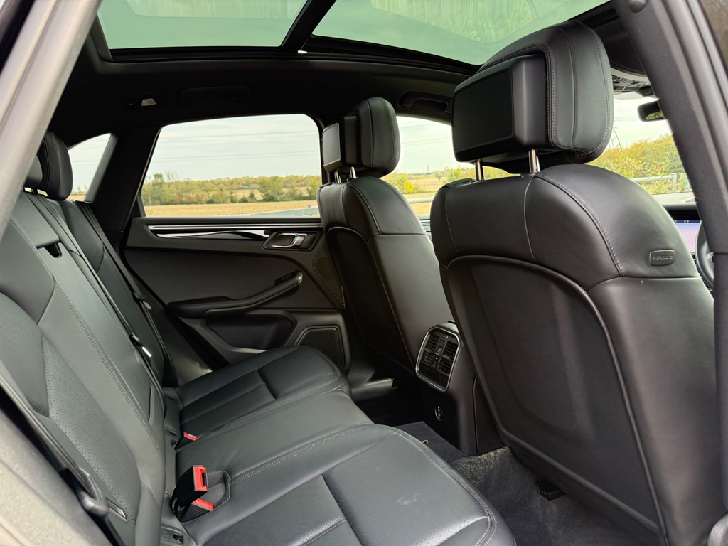 Used Porsche Macan 2022 for sale - 76131019: Photo 16