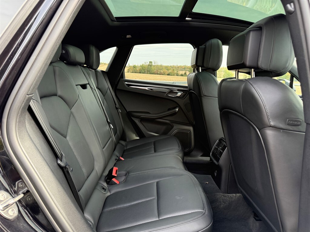 Used Porsche Macan 2022 for sale - 76131019: Photo 17