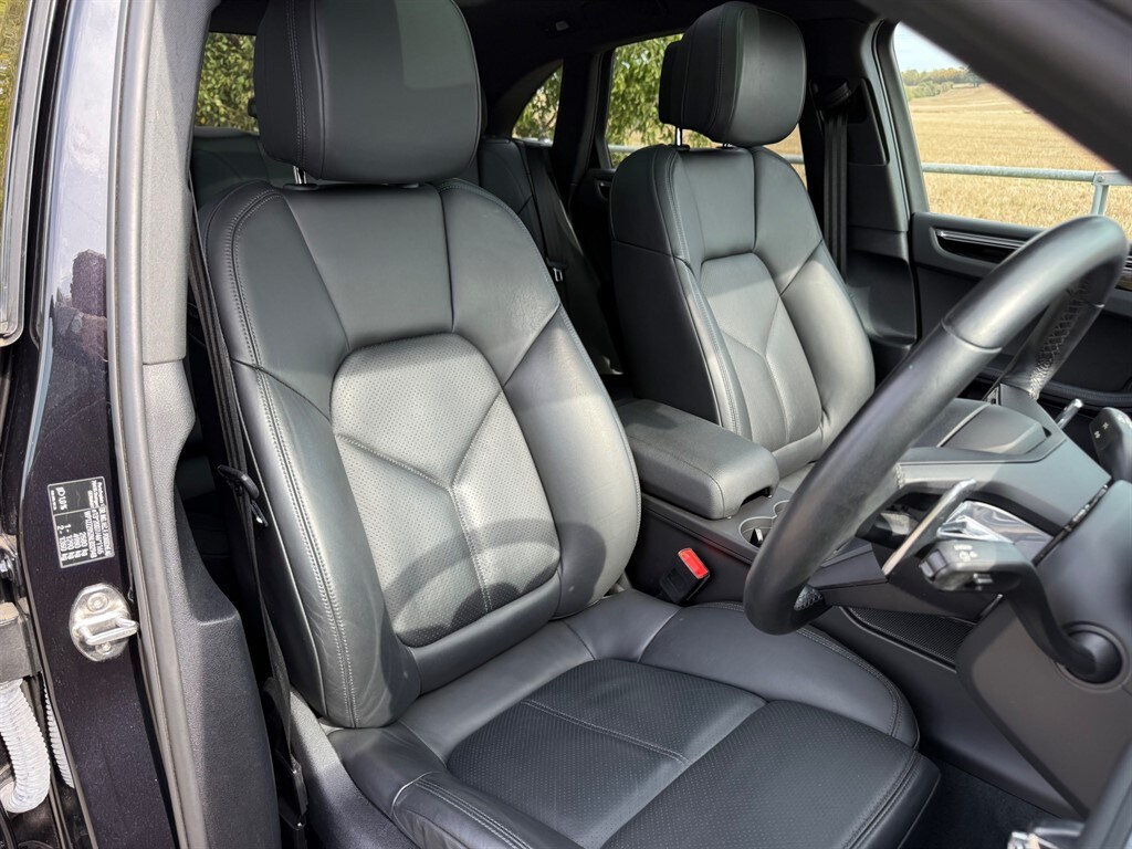 Used Porsche Macan 2022 for sale - 76131019: Photo 9