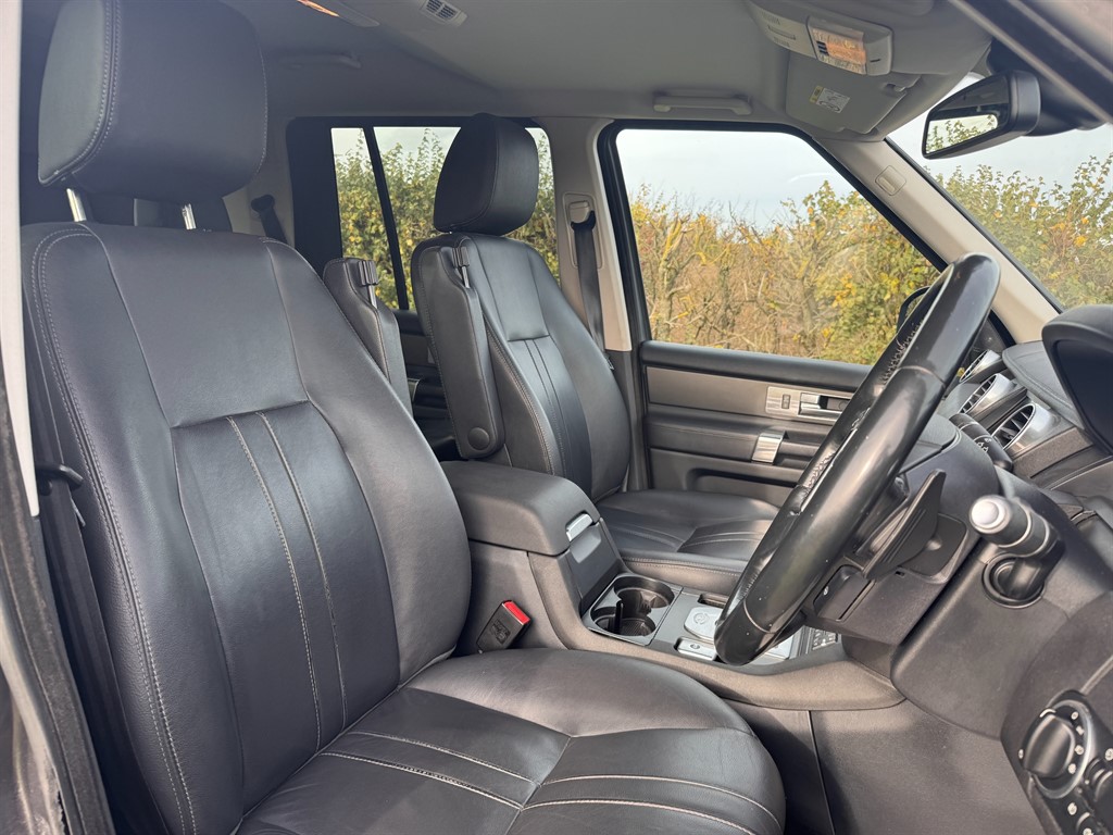 Used Land Rover Discovery 2015 for sale - 76415440: Photo 8