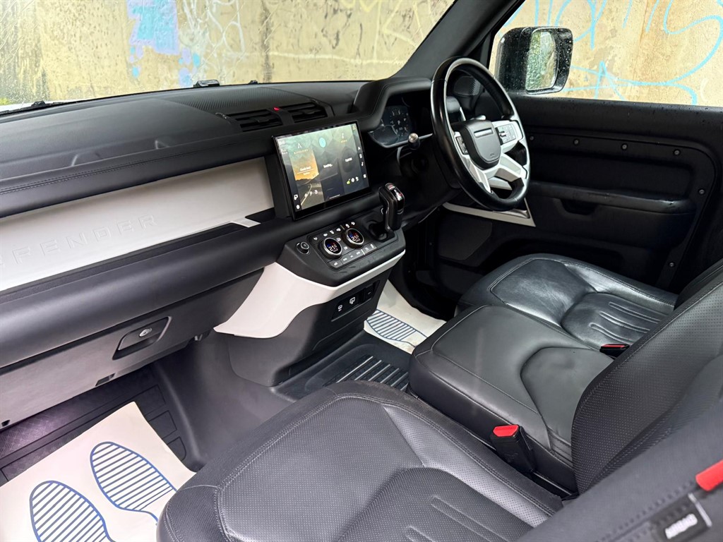 Used Land Rover Defender 90 2022 for sale - 76580403: Photo 11