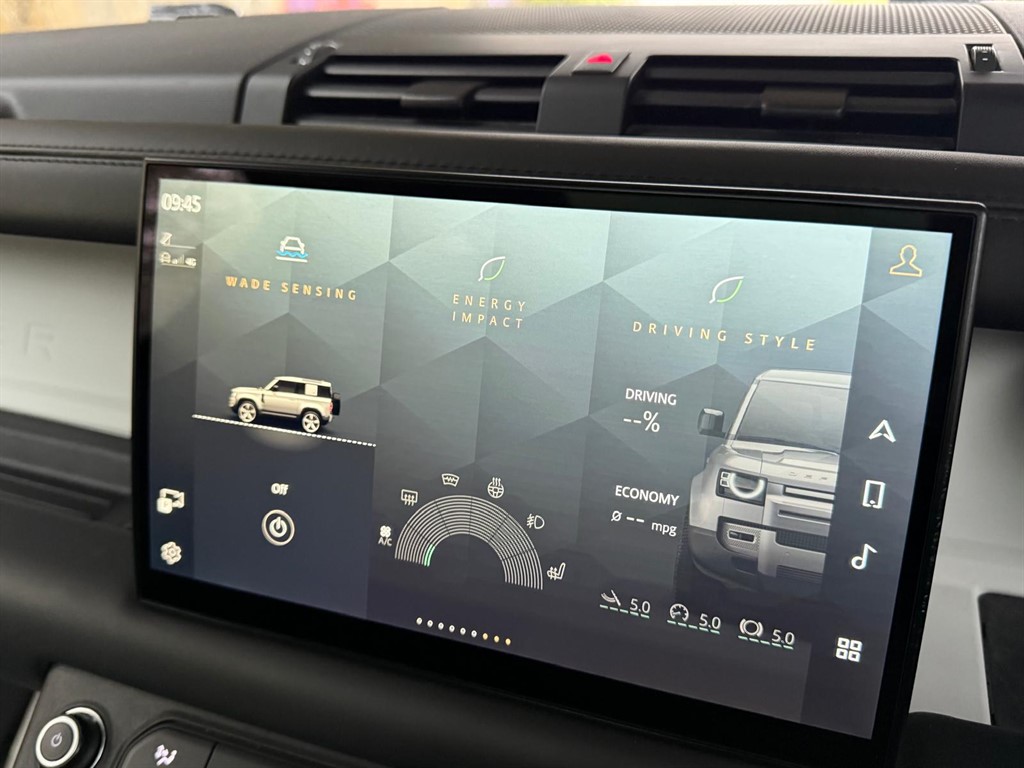 Used Land Rover Defender 90 2022 for sale - 76580403: Photo 19