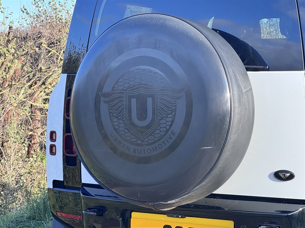 Used Land Rover Defender 90 2022 for sale - 76580403: Photo 30