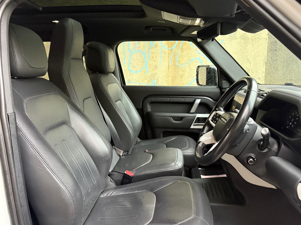 Used Land Rover Defender 90 2022 for sale - 76580403: Photo 7