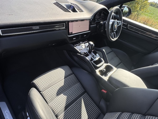 Used Porsche Cayenne 2021 for sale - 76117210: Photo 16