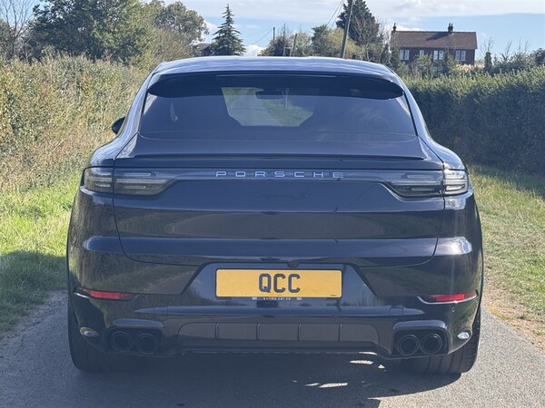 Used Porsche Cayenne 2021 for sale - 76117210: Photo 5