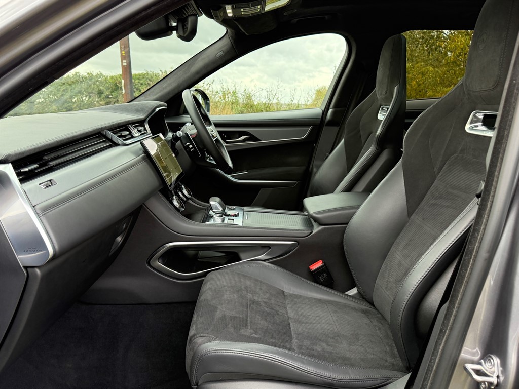 Used Jaguar F-Pace 2022 for sale - 76390316: Photo 11