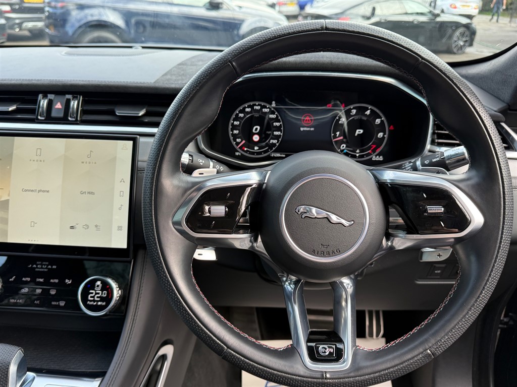 Used Jaguar F-Pace 2022 for sale - 76390316: Photo 16