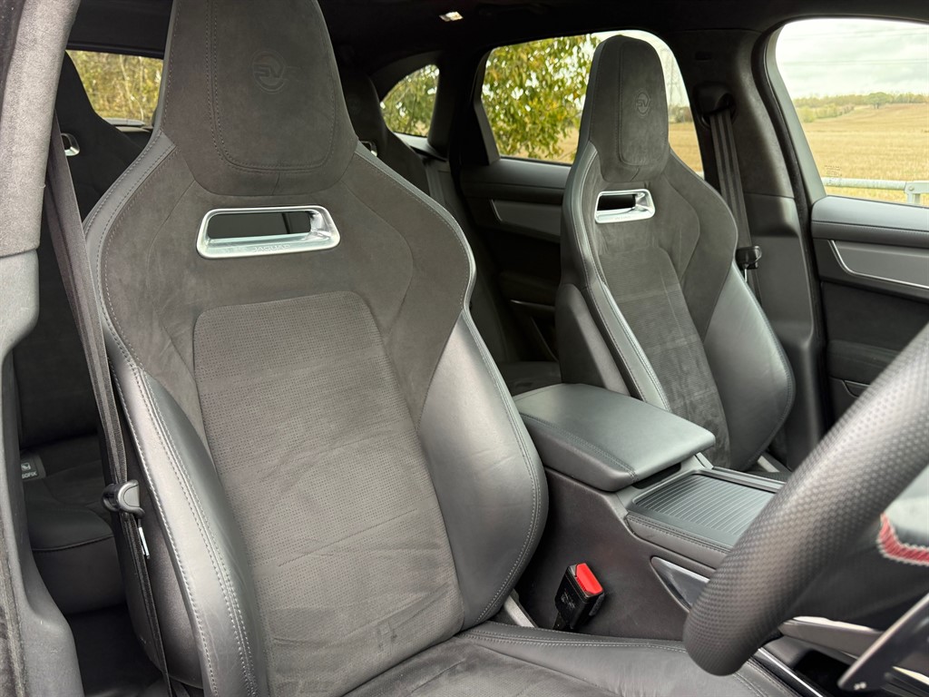 Used Jaguar F-Pace 2022 for sale - 76390316: Photo 8