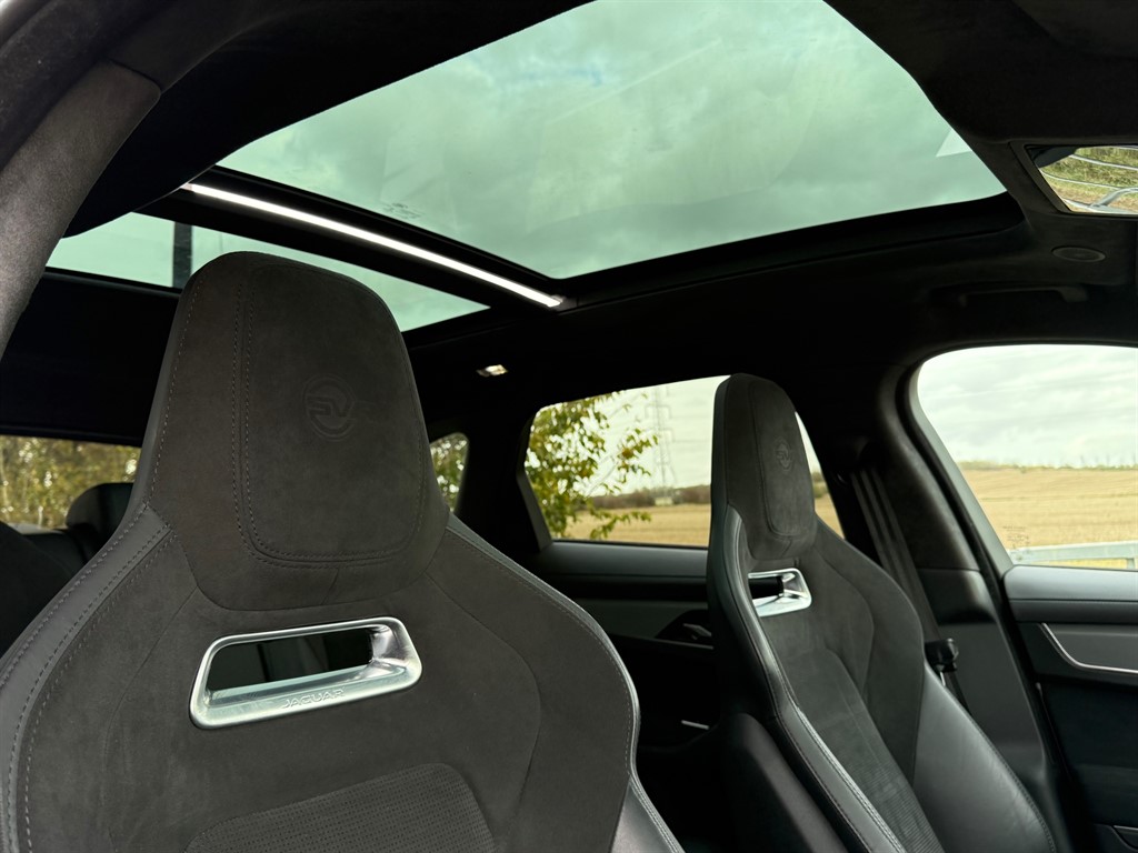 Used Jaguar F-Pace 2022 for sale - 76390316: Photo 9