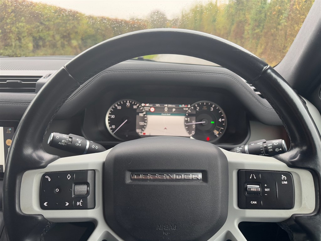 Used Land Rover Defender 2022 for sale - 76580383: Photo 10