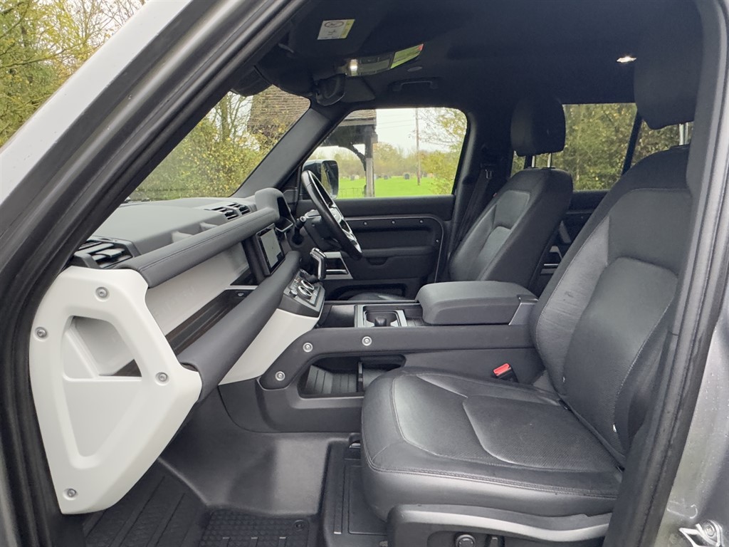 Used Land Rover Defender 2022 for sale - 76580383: Photo 14