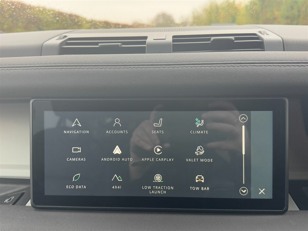 Used Land Rover Defender 2022 for sale - 76580383: Photo 28