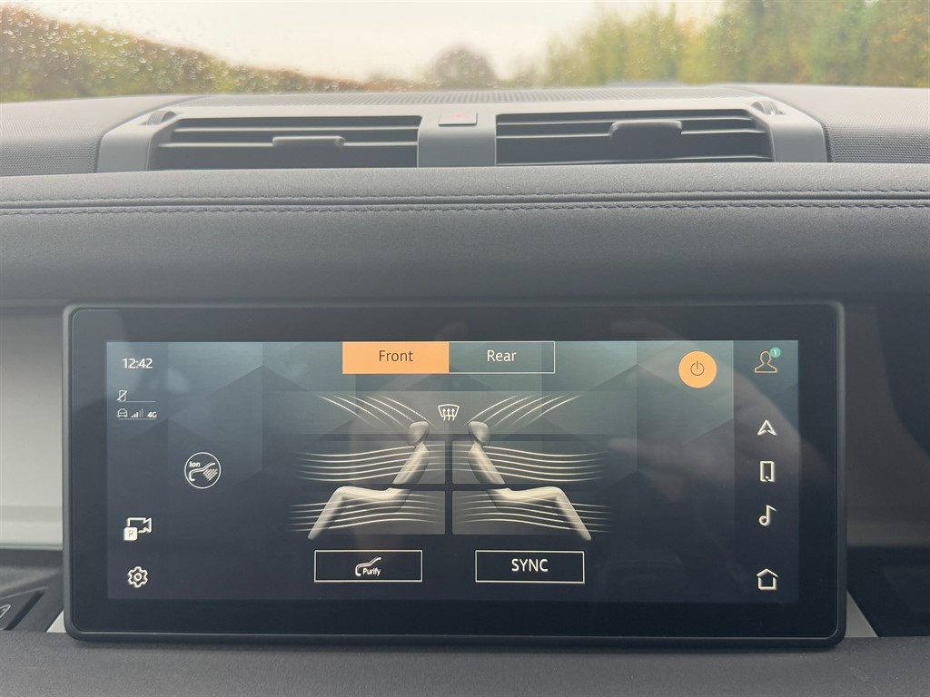 Used Land Rover Defender 2022 for sale - 76580383: Photo 31