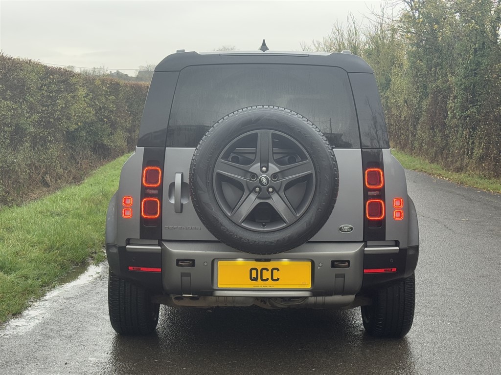 Used Land Rover Defender 2022 for sale - 76580383: Photo 5