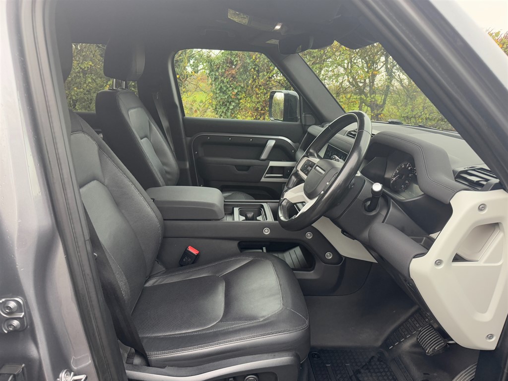 Used Land Rover Defender 2022 for sale - 76580383: Photo 7