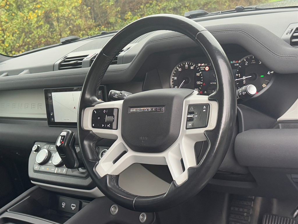 Used Land Rover Defender 2022 for sale - 76580383: Photo 9