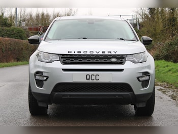 Used Land Rover Discovery Sport 2019 for sale - 75776265: Photo