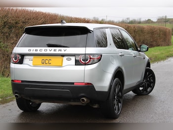Used Land Rover Discovery Sport 2019 for sale - 75776265: Photo