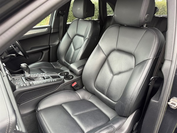 Used Porsche Macan 2019 for sale - 76130993: Photo 11