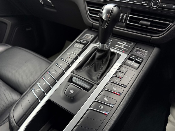 Used Porsche Macan 2019 for sale - 76130993: Photo 18