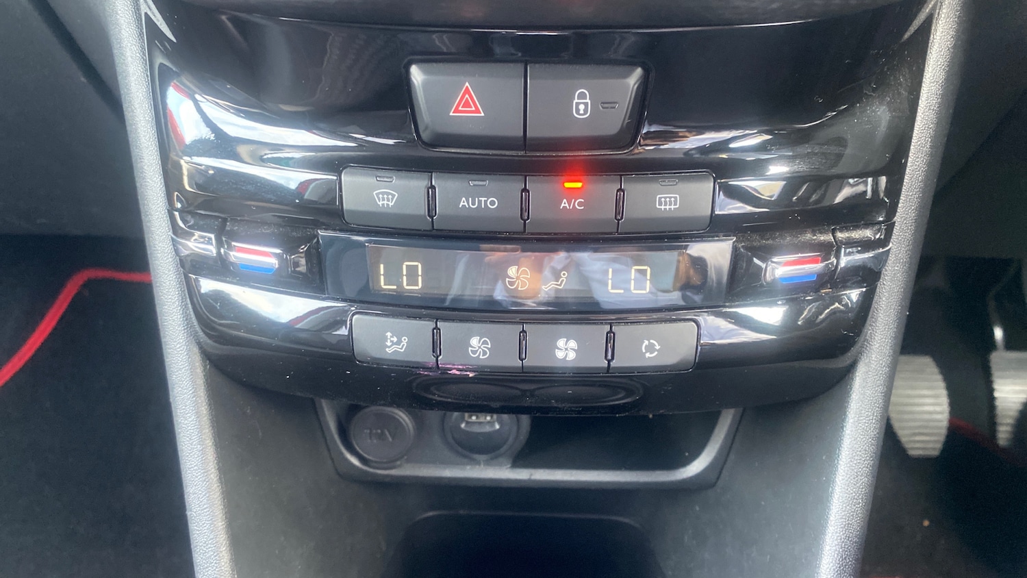 Used Peugeot 2008 2019 for sale - 76154043: Photo 27