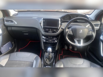 Used Peugeot 2008 2019 for sale - 76154043: Photo
