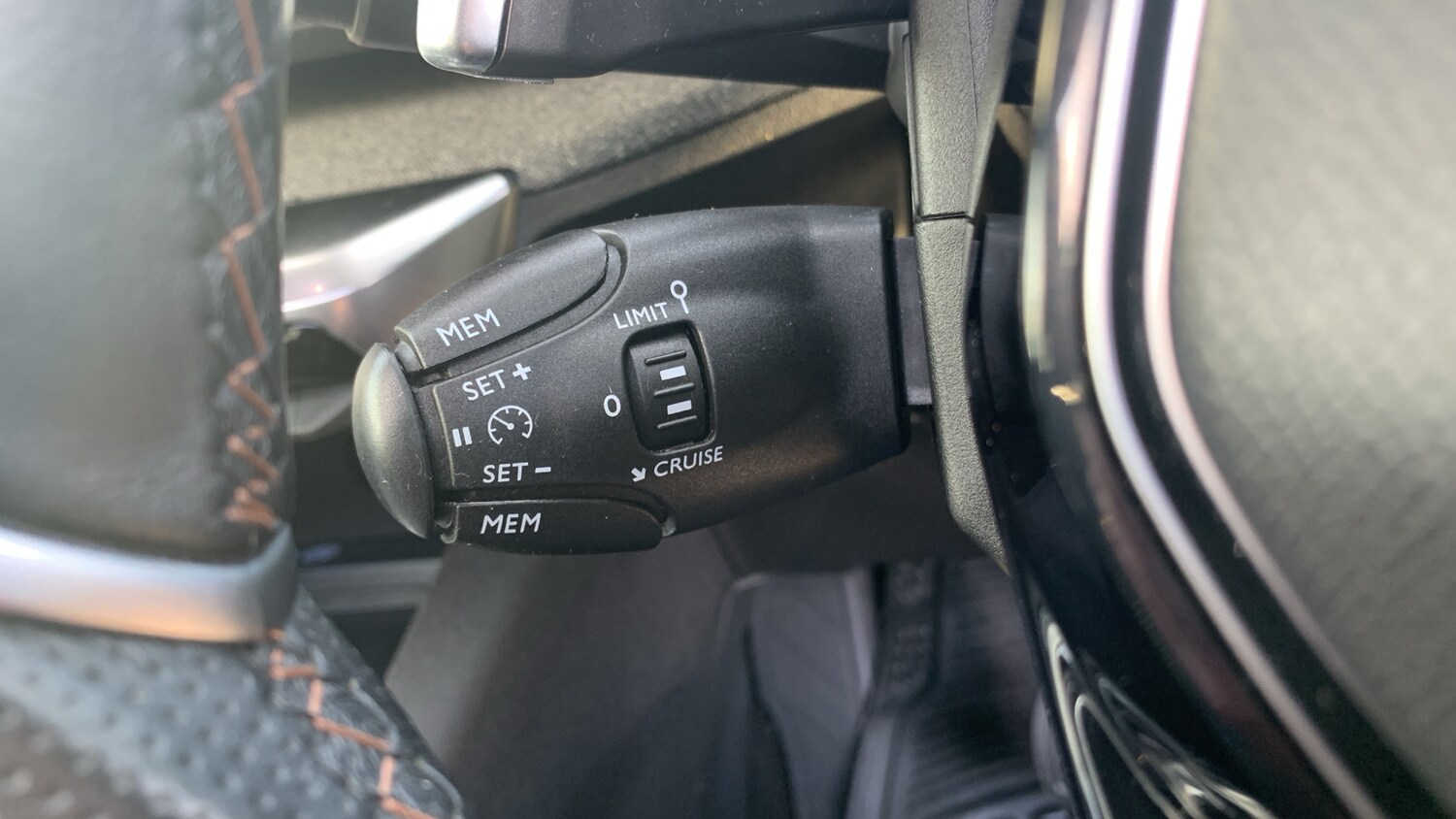 Used Peugeot 3008 2020 for sale - 76702971: Photo 65