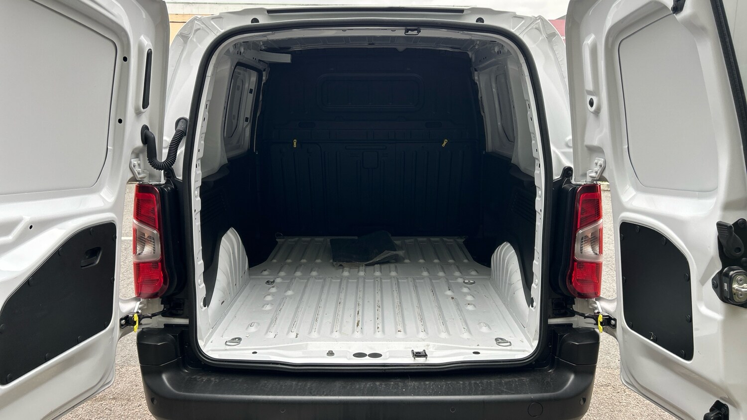 Used Citroen Berlingo 2024 for sale - 76202065: Photo 19