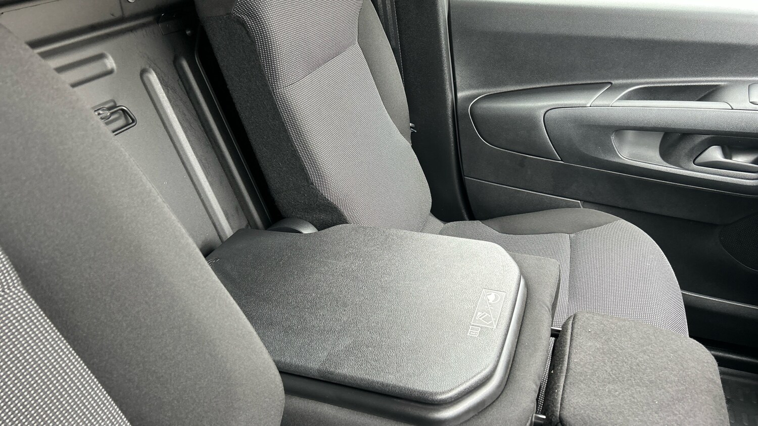 Used Citroen Berlingo 2024 for sale - 76202065: Photo 31