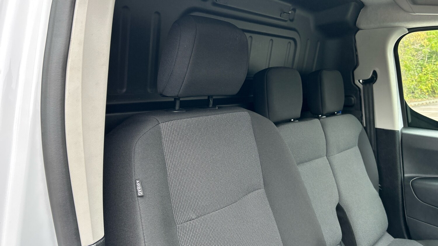 Used Citroen Berlingo 2024 for sale - 76202065: Photo 35