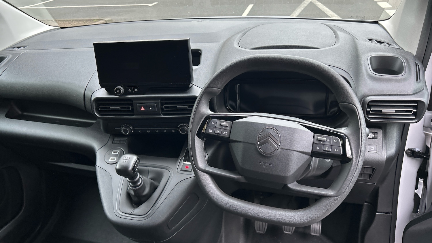 Used Citroen Berlingo 2024 for sale - 76202065: Photo 4