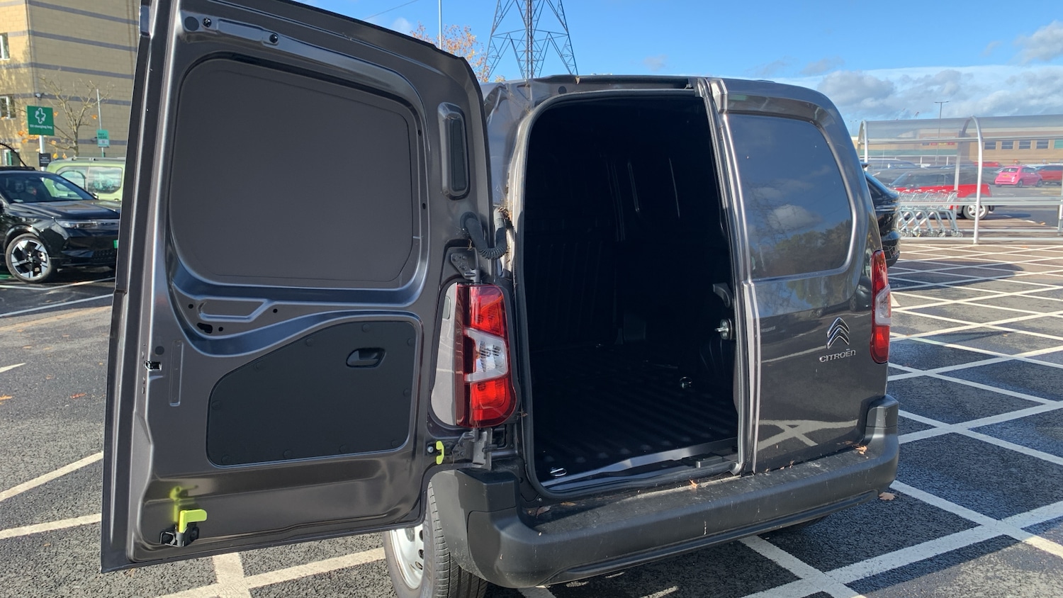 Used Citroen Berlingo 2024 for sale - 76458469: Photo 56