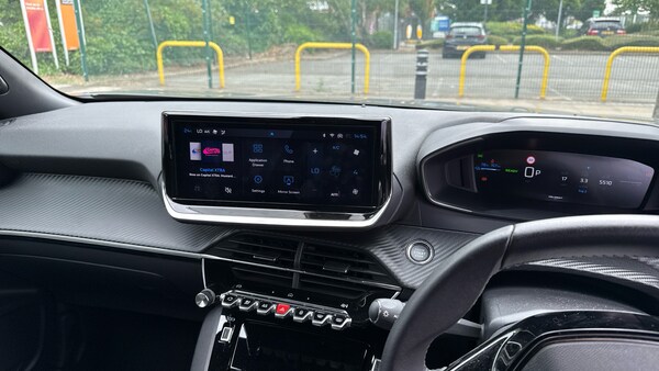 Used Peugeot 2008 2024 for sale - 74922177: Photo 10