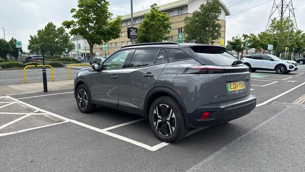 Used Peugeot 2008 2024 for sale - 74922177: Photo 5