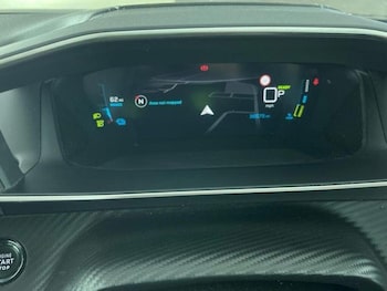 Used Peugeot 2008 2023 for sale - 78293103: Photo