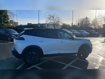 Used Peugeot 2008 2021 for sale - 77332372: Photo