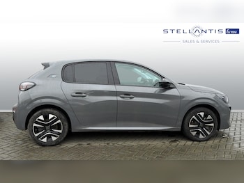 Used Peugeot 208 2024 for sale - 77306860: Photo