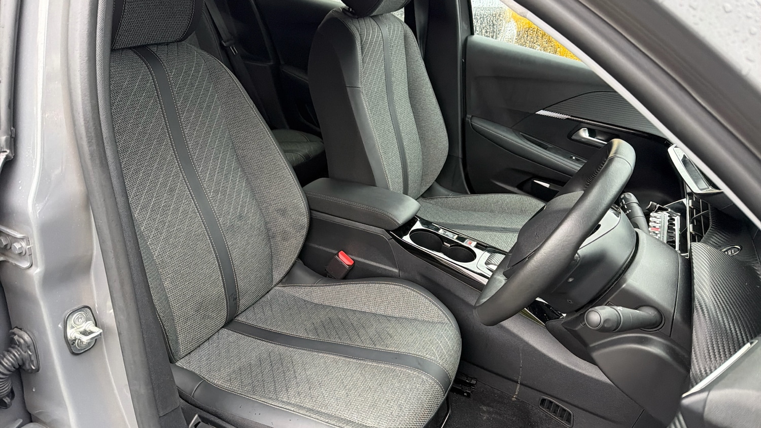 Used Peugeot 208 2024 for sale - 77306860: Photo 39