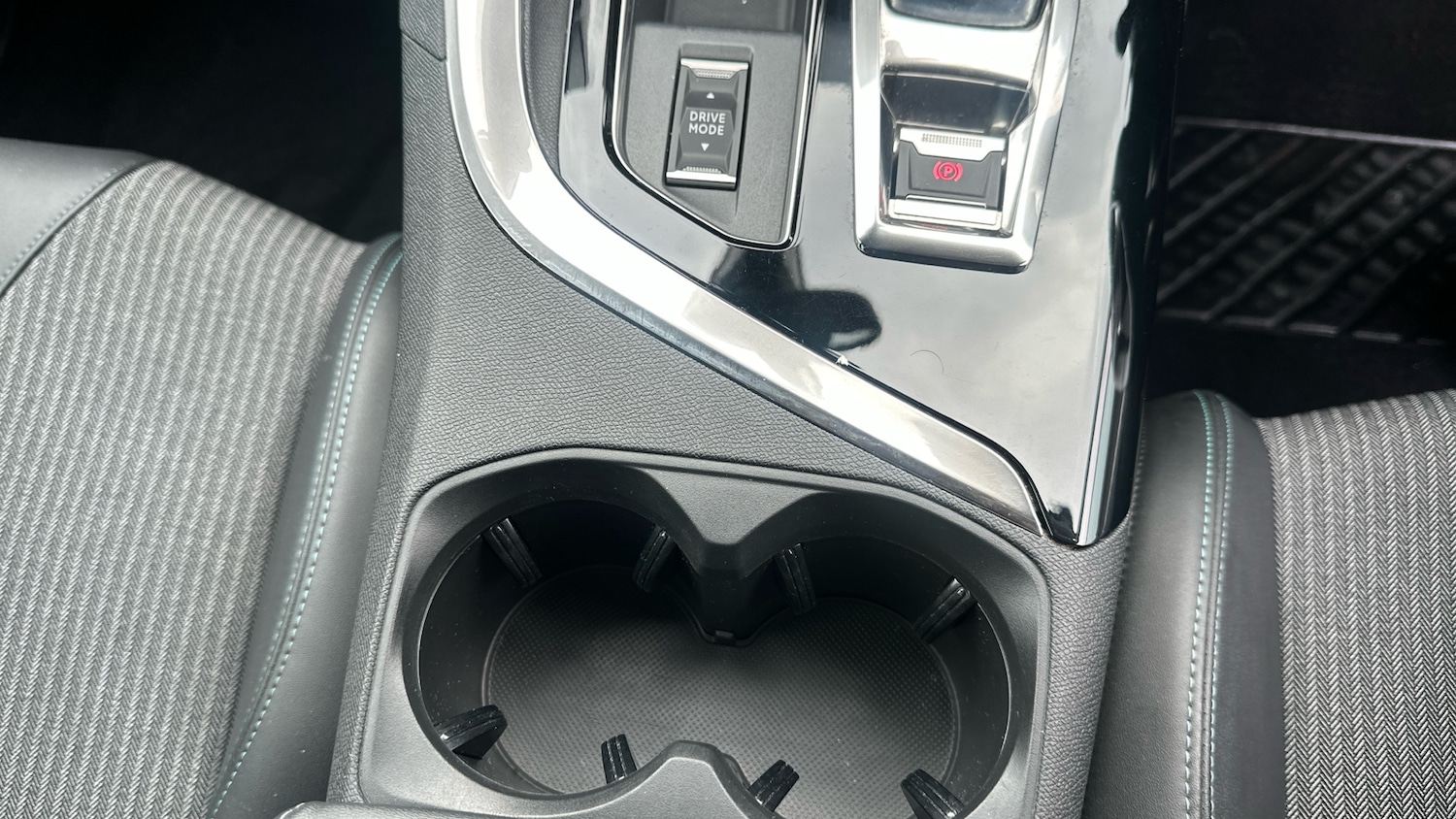 Used Peugeot 3008 2022 for sale - 77412824: Photo 21