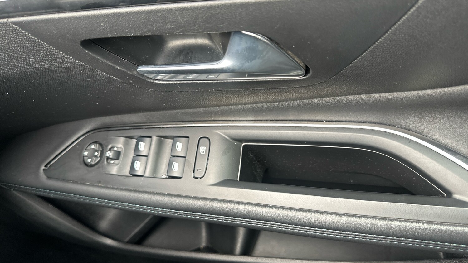 Used Peugeot 3008 2022 for sale - 77412824: Photo 22