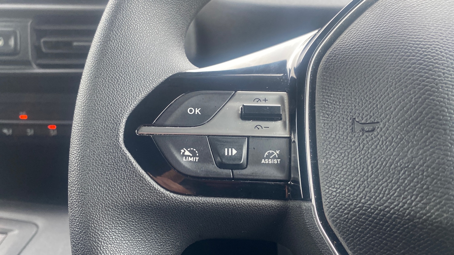 Used Peugeot Partner 2024 for sale - 78117120: Photo 23