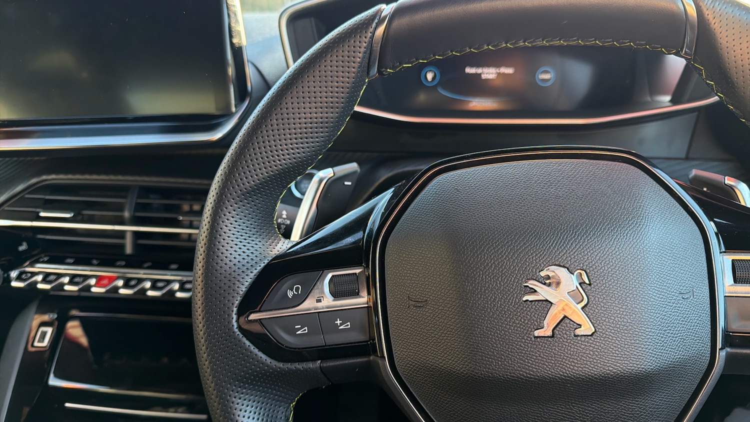 Used Peugeot 2008 2022 for sale - 77092073: Photo 24